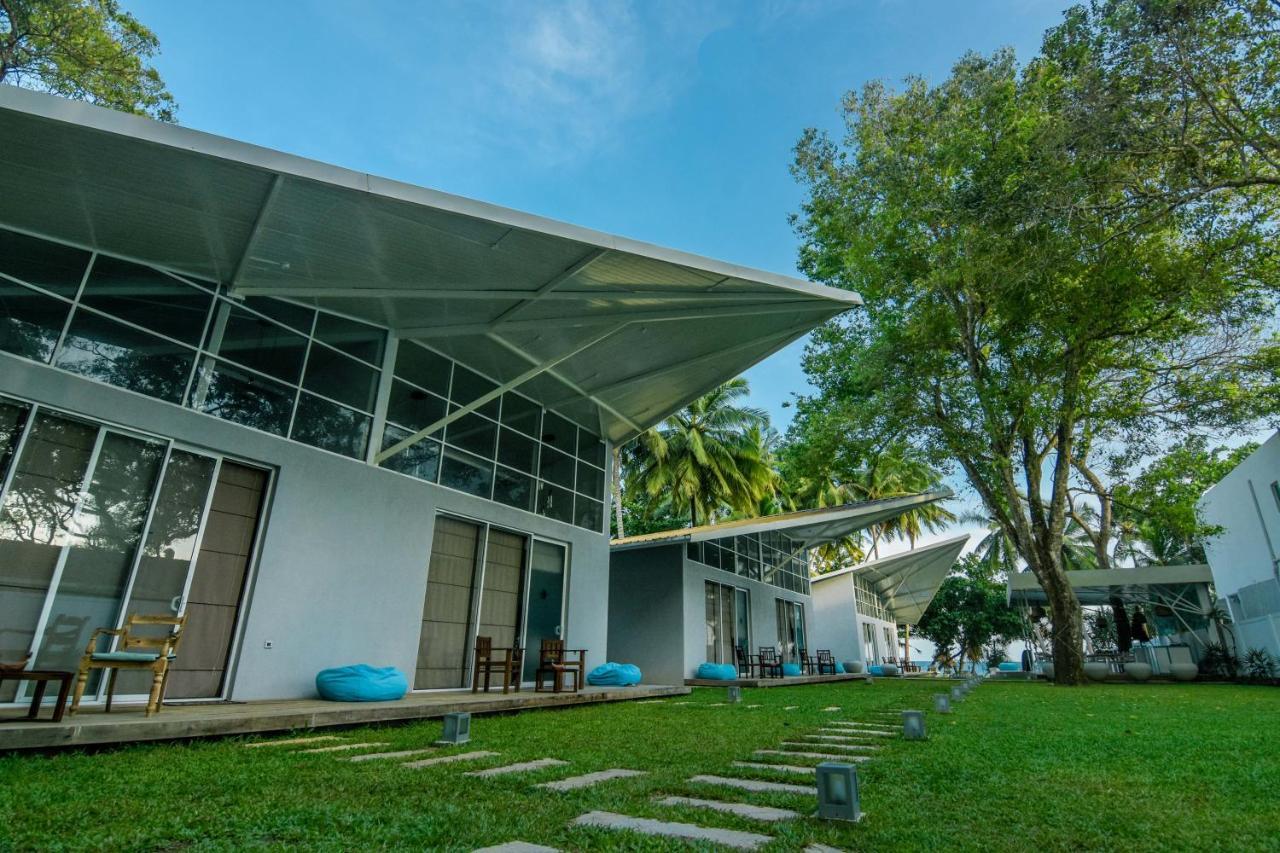 Mawella Beach Resort Tangalle Extérieur photo