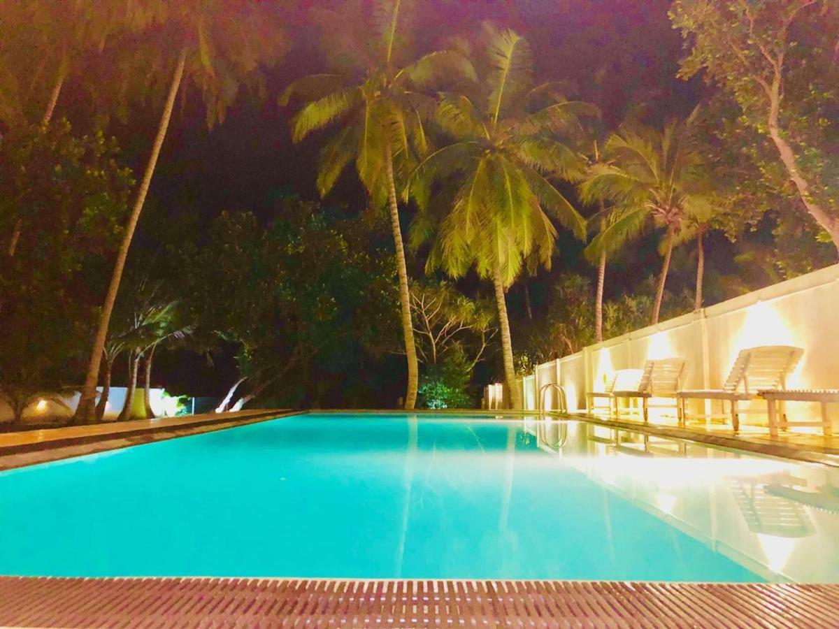 Mawella Beach Resort Tangalle Extérieur photo